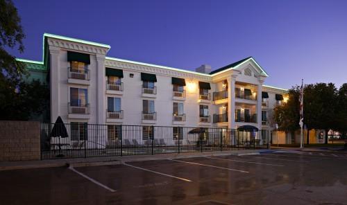 Sequoia Inn Hanford Extérieur photo